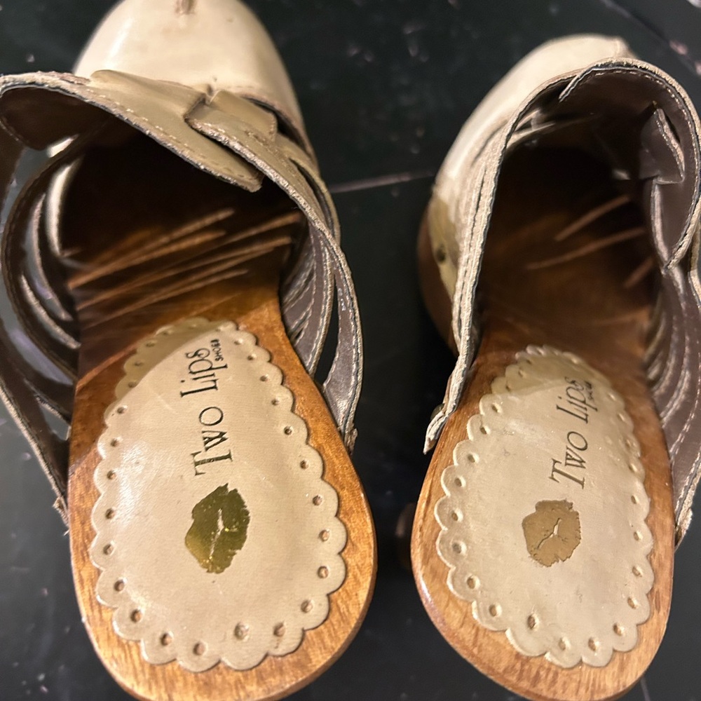 Two Lips clogs - Picture 3 of 8